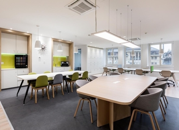 Place de la Gare 12, Business Center Lausanne, 8