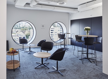 Vulkanstrasse 130b, Business center Zürich, 1