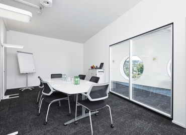 Vulkanstrasse 130b, Business center Zürich, 5