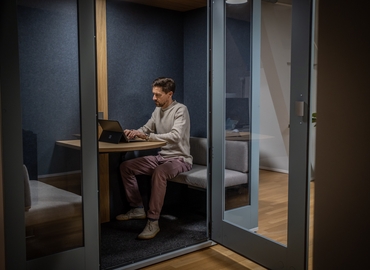 Bureau Alfred-Escher-Strasse 5 8002 Zurich Enge