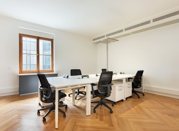 Business center Place de la Fusterie 12 1204 Geneva