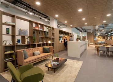 Thurgauerstrasse 101, Business center Wallisellen