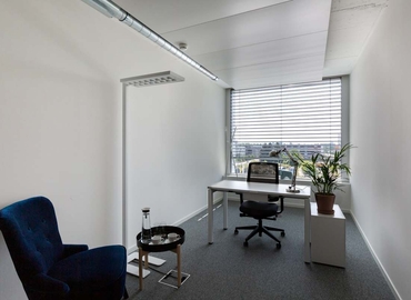 Thurgauerstrasse 101, Business center Wallisellen