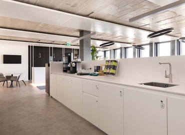 Esplanade de Pont-Rouge 4, Business center Lancy