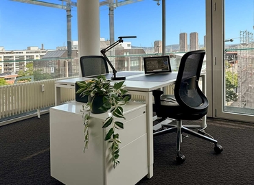 Badenerstrasse 549, Business center Zurich Wipkingen