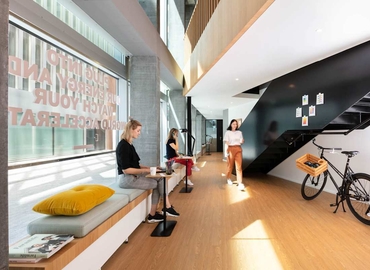 The Circle 6, Business center Wallisellen