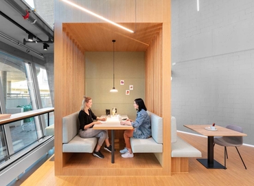 The Circle 6, Business center Wallisellen