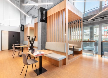 The Circle 6, Business center Wallisellen