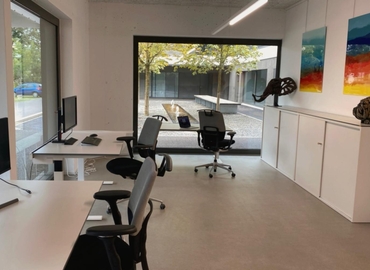 Etzelstrasse 11, Business center Hofe