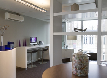 Voie du Chariot 3, Business center Lausanne, 8