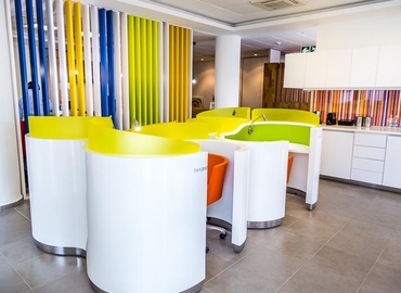 90 m² Shared workspace  in Abidjan, Business Center Building (%[postal_code]) - 4 | MatchOffice
