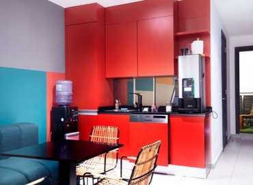 40 m² Business space place available to rent in Abidjan, Rue du 7 Decembre (%[postal_code]) - 8 | MatchOffice