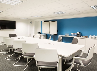 100 m² Shared workspace  in Abidjan, Boulevard de la Republique (%[postal_code]) - 3 | MatchOffice.com