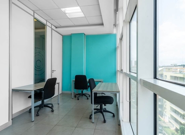 10 m² Shared workspace  in Abidjan, À l'angle de la rue Dr&nbsp;Crozet et du Boulevard de la République (%[postal_code]) - 3 | MatchOffice.com