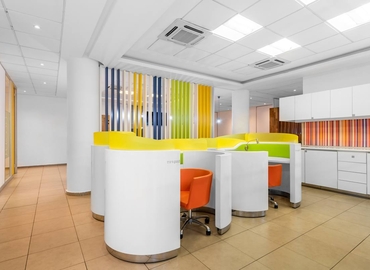 10 m² Serviced office in Abidjan, À l'angle de la rue Dr&nbsp;Crozet et du Boulevard de la République (%[postal_code]) - 4 | MatchOffice