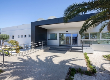 25 m² Shared workspace  in Larnaca city, Alpeon (7100) - 1 | MatchOffice.com