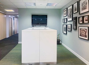 10 m² Shared workspace  in Nicosia, 81-83 Grivas Digenis Ave. (1090) - 10 | MatchOffice