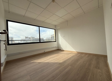 150 m² Business space in Nicosia, Iasonos 1 (1082) - 10 | MatchOffice.com