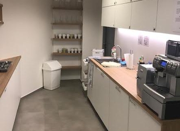100 m² Shared office  in Prague, Vinohradská 2828/151 (130 00) - 9 | MatchOffice.com