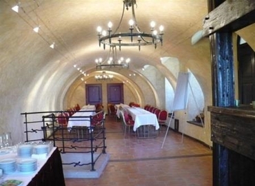 215 m² Conference hall in Zbiroh, Zbiroh č.p. 1 (338 08) - 1 | MatchOffice.com