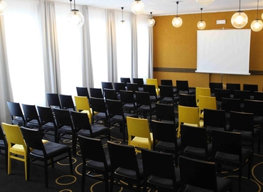 38 m² Conference hall in Prague, Plzeňská (150 00) - 10 | MatchOffice.com