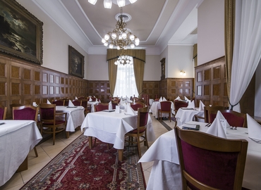 420 m² Conference center in Karlovy Vary, BRISTOL GROUP  s.r.o. (360 01) - 12 | MatchOffice.com