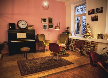 250 m² Shared workspace  in Prague, Blanická (120 00) - 7 | MatchOffice