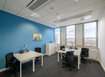 110 m² Co-working  in Prague, Rohanské nábřeží 23 (186 00) - 8 | MatchOffice