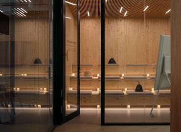 100 m² Coworking space  in Prague, Evropská 11/2758 (160 00) - 8 | MatchOffice.com