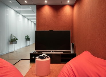 100 m² Coworking space  in Prague, Evropská 11/2758 (160 00) - 15 | MatchOffice.com