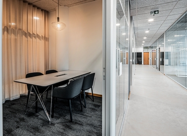 500 m² Shared workspace  in Prague, Siemensova 2717 (155 00) - 4 | MatchOffice