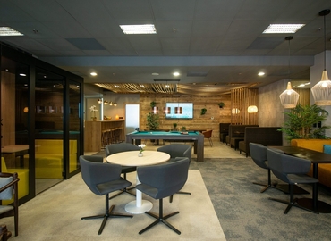 100 m² Meeting room in Prague, Karla Engliše 3201/6 (150 00) - 3 | MatchOffice.com