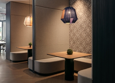 100 m² Serviced office in Prague, Evropská 11/2758 (160 00) - 15 | MatchOffice.com