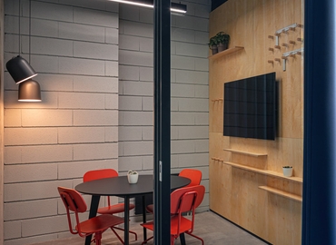 250 m² Convention center in Prague, Pernerova 39 (186 00) - 16 | MatchOffice.com