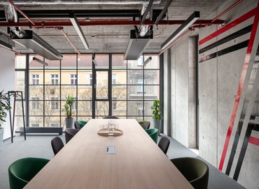 250 m² Conference room in Prague, Pernerova 39 (186 00) - 1 | MatchOffice.com
