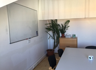 18 m² Conference center in Prague, Slezská 857/45 (130 00) - 1 | MatchOffice