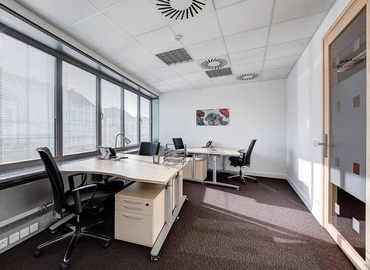 50 m² Business center place for rent in Prague, Nádražní 222/23 (150 00) - 1 | MatchOffice