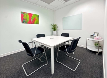 10 m² Shared workspace  in Prague, Rohanské nábřeží 678/23 (186 00) - 8 | MatchOffice.com