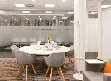 10 m² Shared office  in Prague, Nám. I.P.Pavlova 1789/5 (120 00) - 11 | MatchOffice.com