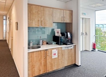 10 m² Business park in Prague, Aviatická  1092/8 (161 00) - 13 | MatchOffice