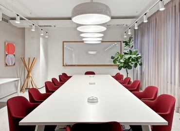 10 m² Co-working  in Prague, Karolinská 654/2 (186 00) - 2 | MatchOffice.com