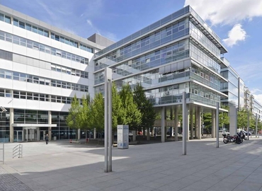 59 m² Business park property for rent in Prague, Karla Engliše 3201/6 (150 00) - 1 | MatchOffice.com
