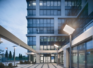 De-Saint-Exupéry-Straße 10, Business Center in Frankfurt Süd, 8