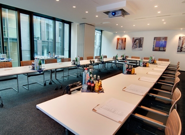 35 m² Conference space in Munich, Maximilianstrasse 13 (80539) - 5 | MatchOffice