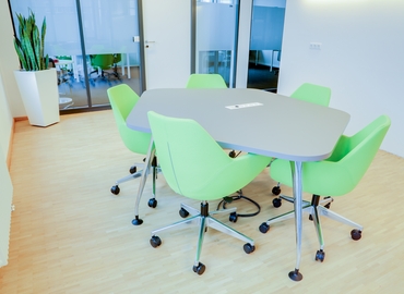 35 m² Serviced office place up for rent in Kiel, Maria-Goeppert-Strasse 3 (23562) - 16 | MatchOffice.com