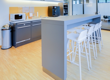 35 m² Business center place for rent in Kiel, Maria-Goeppert-Strasse 3 (23562) - 18 | MatchOffice