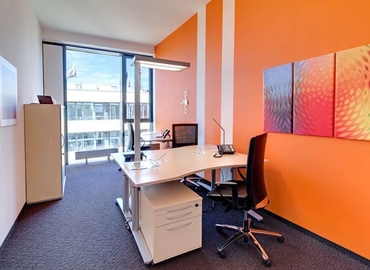 75 m² Shared workspace  in Hamburg, Am Kaiserkai 1 (20457) - 0 | MatchOffice