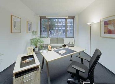 30 m² Shared office  in Stuttgart, Curiestraße 2 (70563) - 1 | MatchOffice