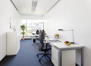100 m² Shared office  in Frankfurt Innenstadt, Mainzer Landstraße 69 (60329) - 8 | MatchOffice.com