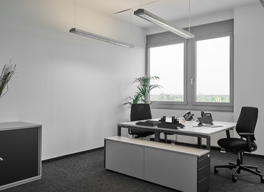 Werner-Heisenberg-Straße 2, Business Center in Neu-Isenburg, 1